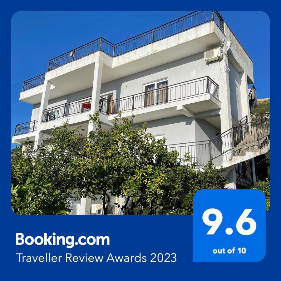 Azure Apartments By Kondo Stays Vlorë Buitenkant foto