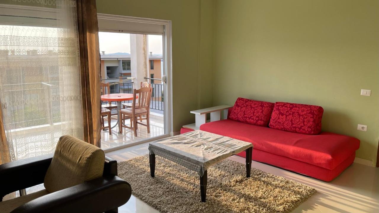 Azure Apartments By Kondo Stays Vlorë Buitenkant foto