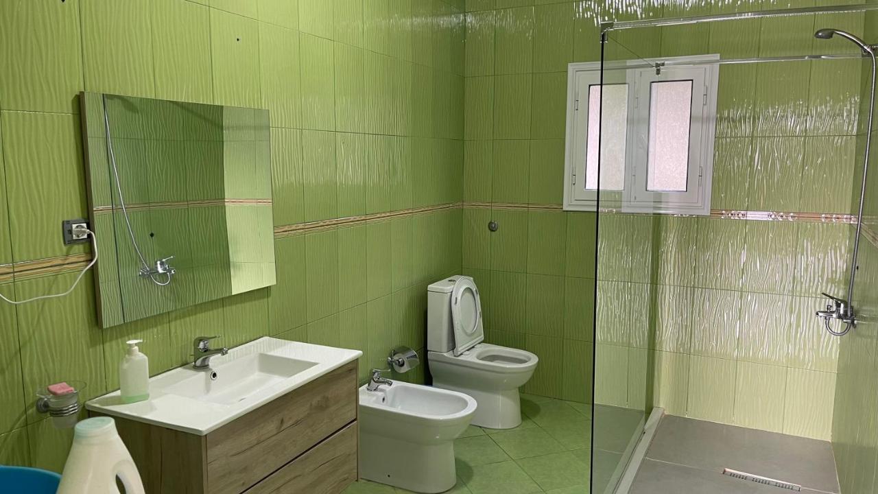 Azure Apartments By Kondo Stays Vlorë Buitenkant foto