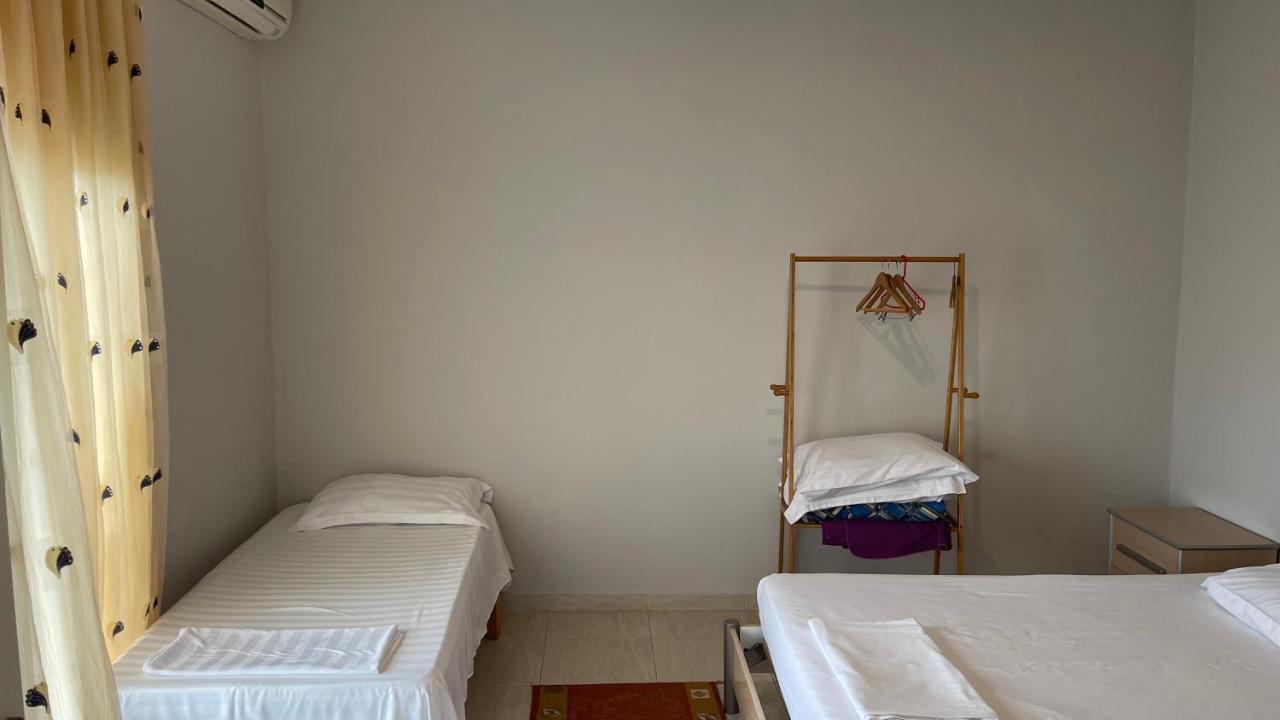 Azure Apartments By Kondo Stays Vlorë Buitenkant foto